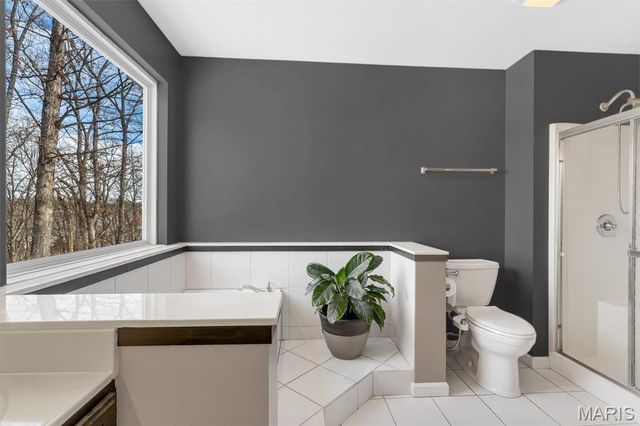 1902 Glenn Court, Lake Sherwood, MO 63357