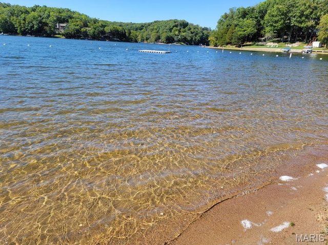 1902 Glenn Court, Lake Sherwood, MO 63357