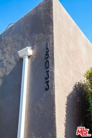 15031 Hartland Street, Van Nuys (los Angeles), CA 91405