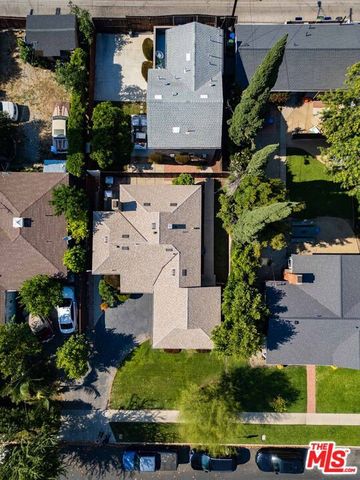 15031 Hartland Street, Van Nuys (los Angeles), CA 91405