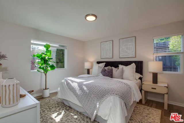 15031 Hartland Street, Van Nuys (los Angeles), CA 91405