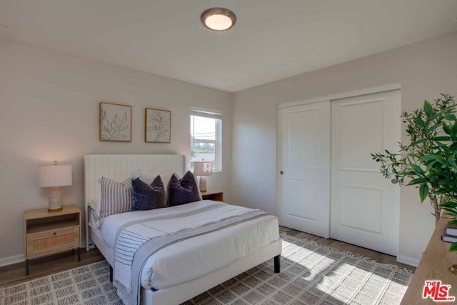 15031 Hartland Street, Van Nuys (los Angeles), CA 91405