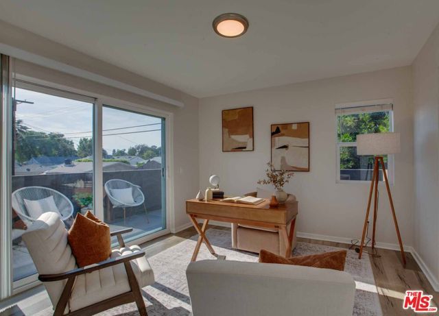15031 Hartland Street, Van Nuys (los Angeles), CA 91405