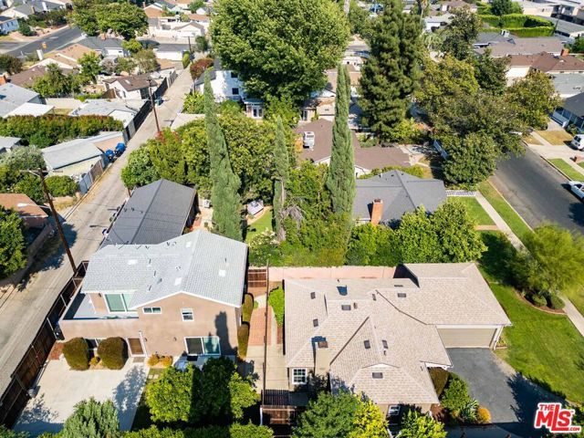 15031 Hartland Street, Van Nuys (los Angeles), CA 91405