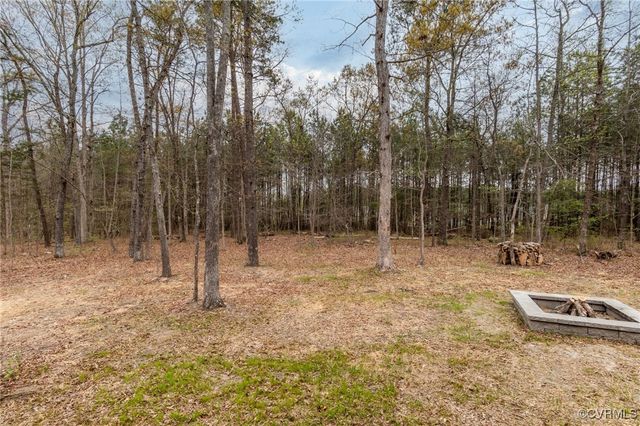 24702 River Rd, Dinwiddie, VA 23803