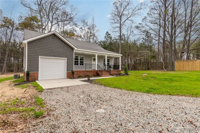 24702 River Rd, Dinwiddie, VA 23803