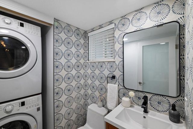 2078 Delaware Street, San Mateo, CA 94403