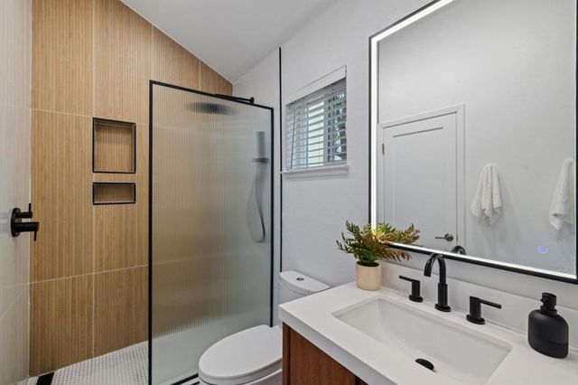 2078 Delaware Street, San Mateo, CA 94403