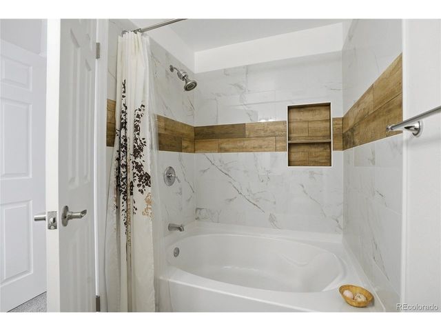 4665 S Dillon Ct B, Aurora, CO 80015