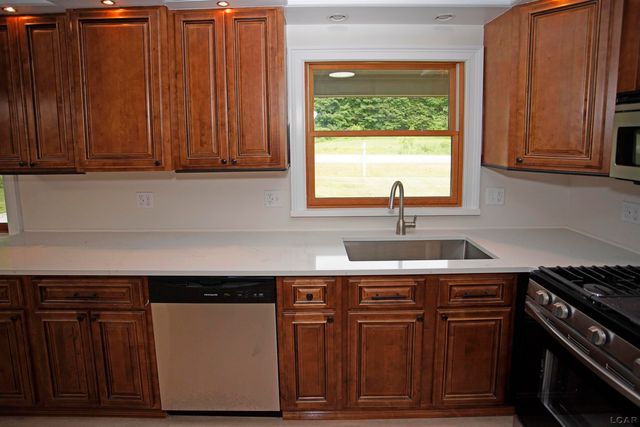 9315 Kingsley Drive, Cambridge Twp, MI 49265