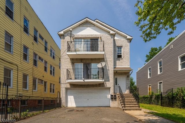 303 W Runyon St, Newark City, NJ 07108