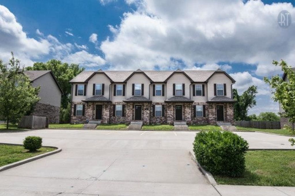 1766 Spring Water Dr Apt C, Clarksville, TN 37040
