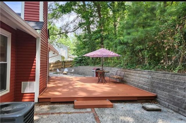 265 Barrington Drive E, Roswell, GA 30076