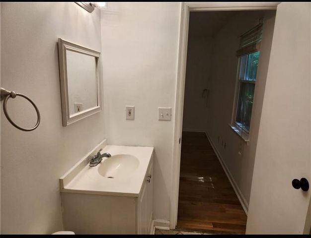 265 Barrington Drive E, Roswell, GA 30076