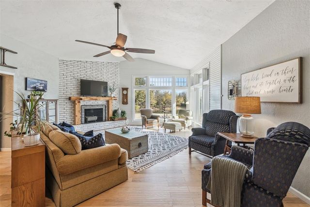 1910 Sunflower NE Road, Piedmont, OK 73078