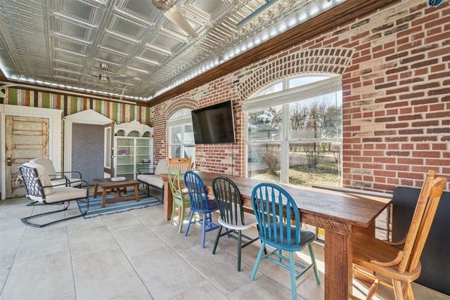 1910 Sunflower NE Road, Piedmont, OK 73078