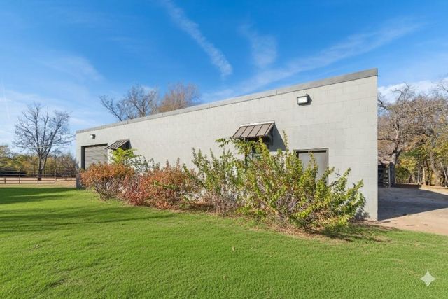 1910 Sunflower NE Road, Piedmont, OK 73078