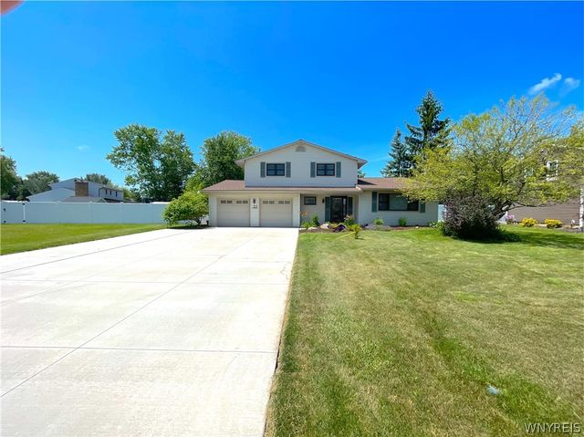 84 Regency Drive, Grand Island, NY 14072