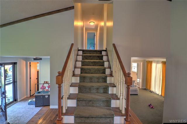 84 Regency Drive, Grand Island, NY 14072