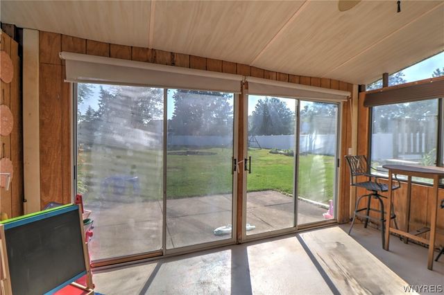 84 Regency Drive, Grand Island, NY 14072