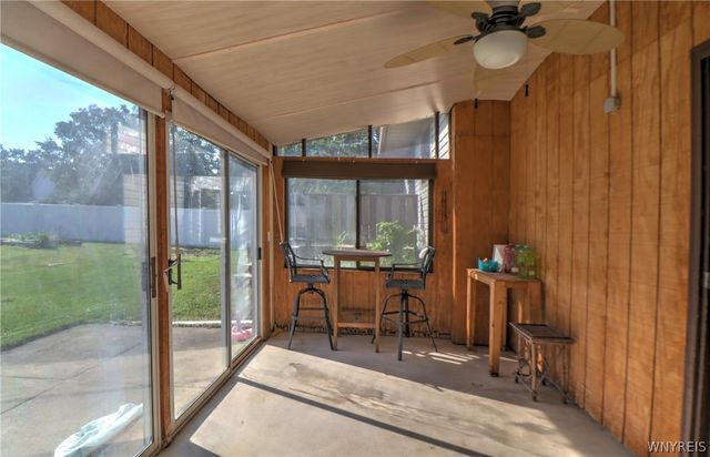 84 Regency Drive, Grand Island, NY 14072