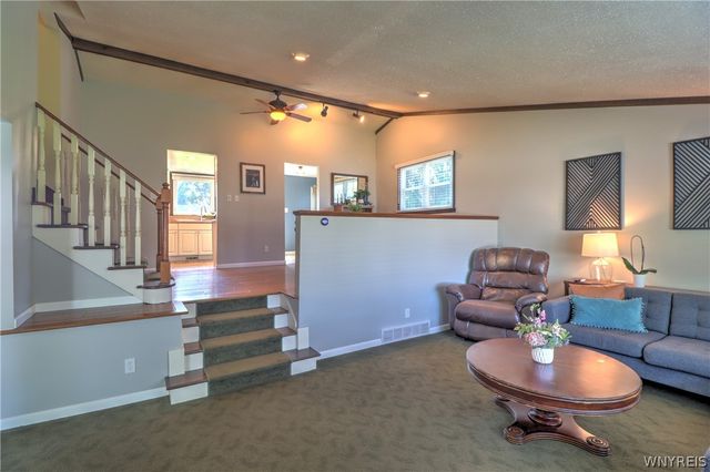84 Regency Drive, Grand Island, NY 14072