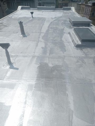 7711 64th Lane, Glendale, NY 11385