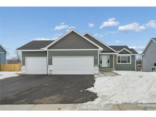 1175 Wisteria Lane, New Richmond, WI 54017