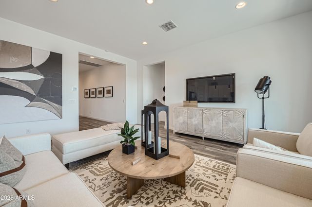 23087 E ROUNDUP Way, Queen Creek, AZ 85142