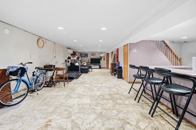 5328 Oceania Street, Oakland Gardens, NY 11364