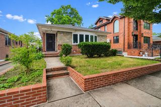 5328 Oceania Street, Oakland Gardens, NY 11364