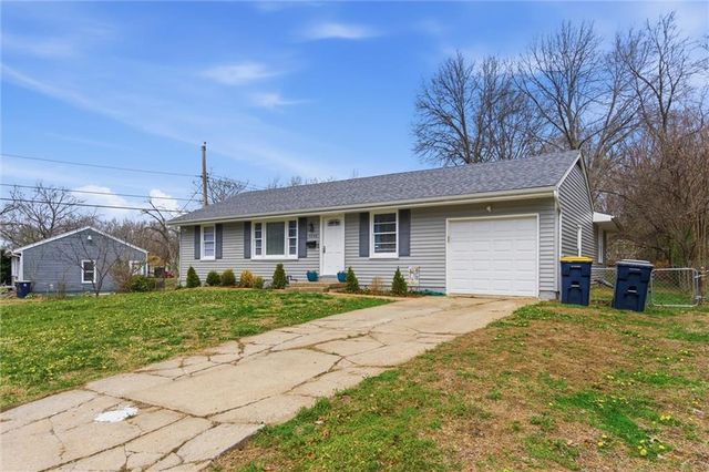 5904 E 100th Street, Kansas City, MO 64134