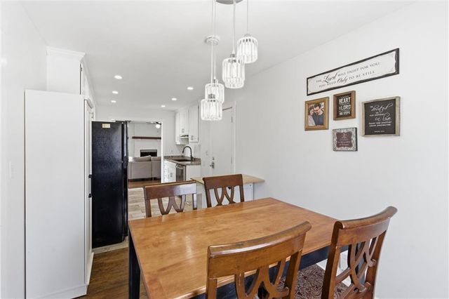 5904 E 100th Street, Kansas City, MO 64134