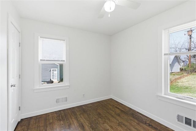 5904 E 100th Street, Kansas City, MO 64134