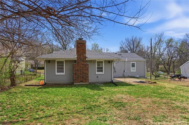 5904 E 100th Street, Kansas City, MO 64134