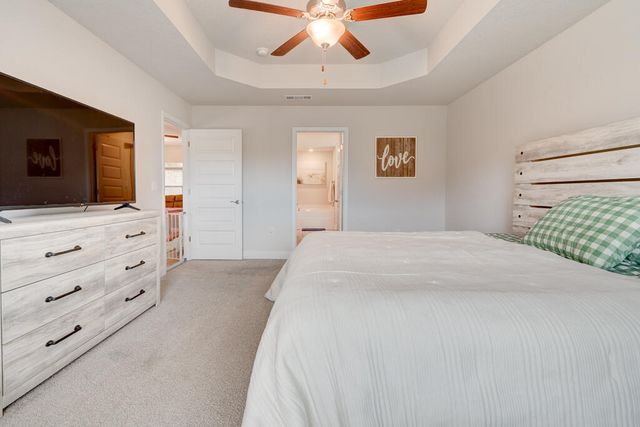 5823 Crestlake Drive, Crestview, FL 32536