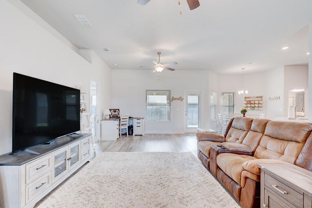 5823 Crestlake Drive, Crestview, FL 32536