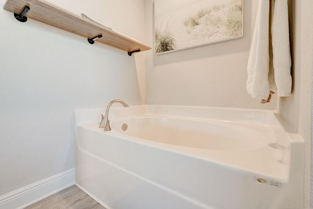 5823 Crestlake Drive, Crestview, FL 32536