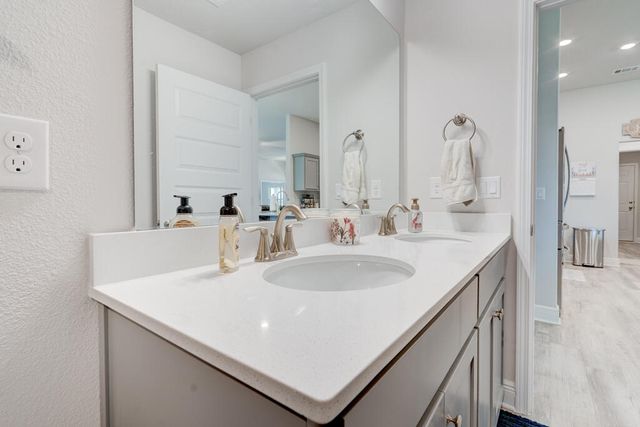 5823 Crestlake Drive, Crestview, FL 32536