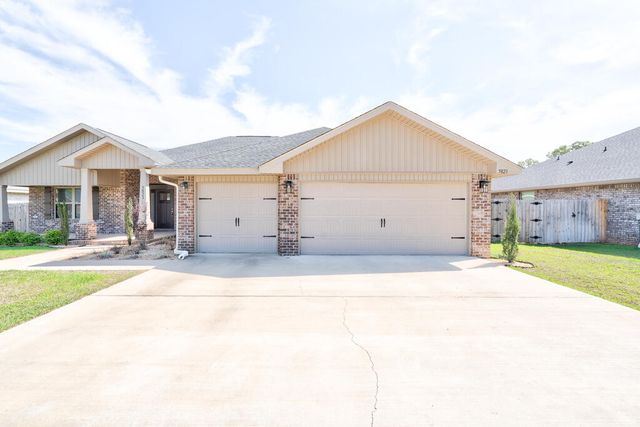 5823 Crestlake Drive, Crestview, FL 32536