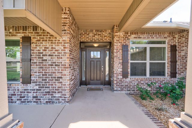 5823 Crestlake Drive, Crestview, FL 32536