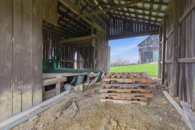 1600 Hickory Grove Road, Lawrenceburg, KY 40342