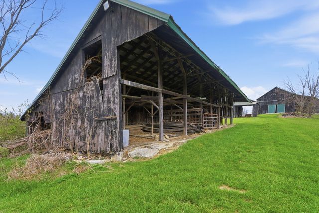 1600 Hickory Grove Road, Lawrenceburg, KY 40342