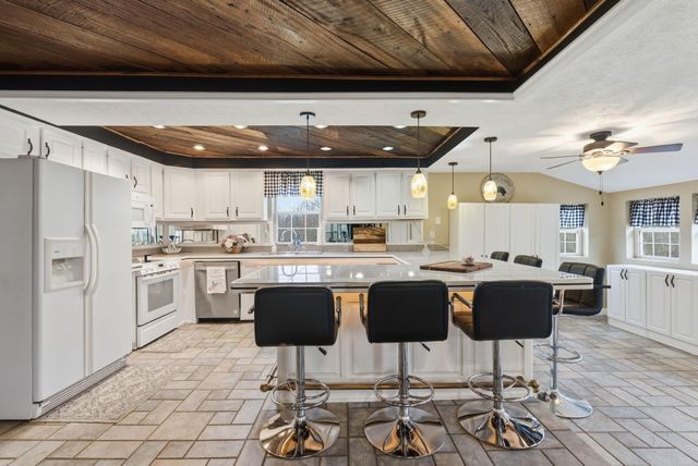 1600 Hickory Grove Road, Lawrenceburg, KY 40342