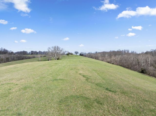 1600 Hickory Grove Road, Lawrenceburg, KY 40342