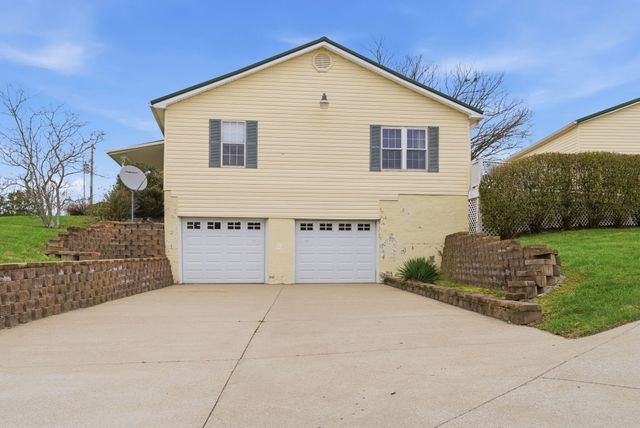 1600 Hickory Grove Road, Lawrenceburg, KY 40342