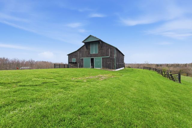 1600 Hickory Grove Road, Lawrenceburg, KY 40342