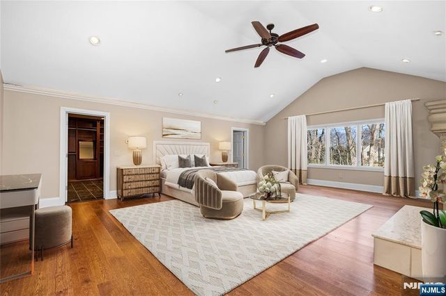 7 Orchard Lane, Old Tappan, NJ 07675