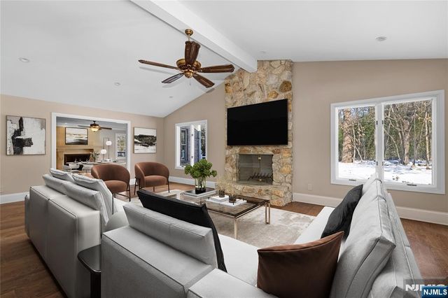 7 Orchard Lane, Old Tappan, NJ 07675