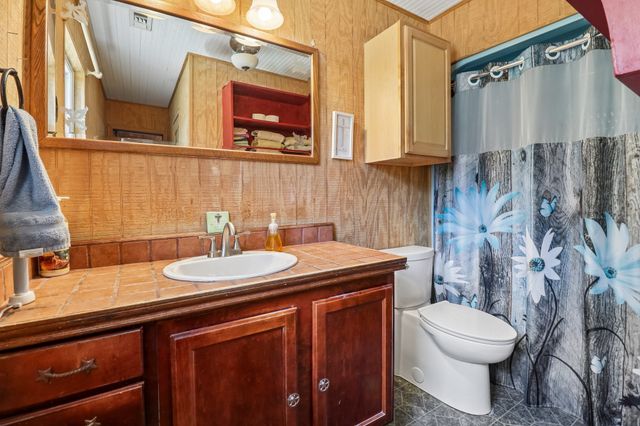 13110 County Road 4016, Kemp, TX 75143